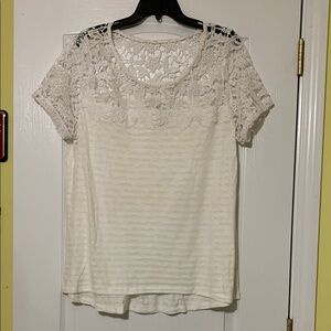 Beautiful lace top.